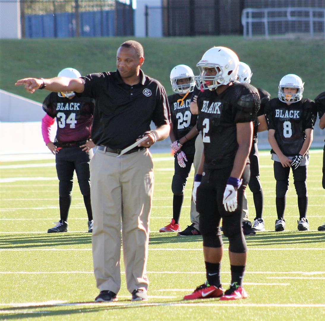 HISD Coach Goes Beyond the Call of Duty