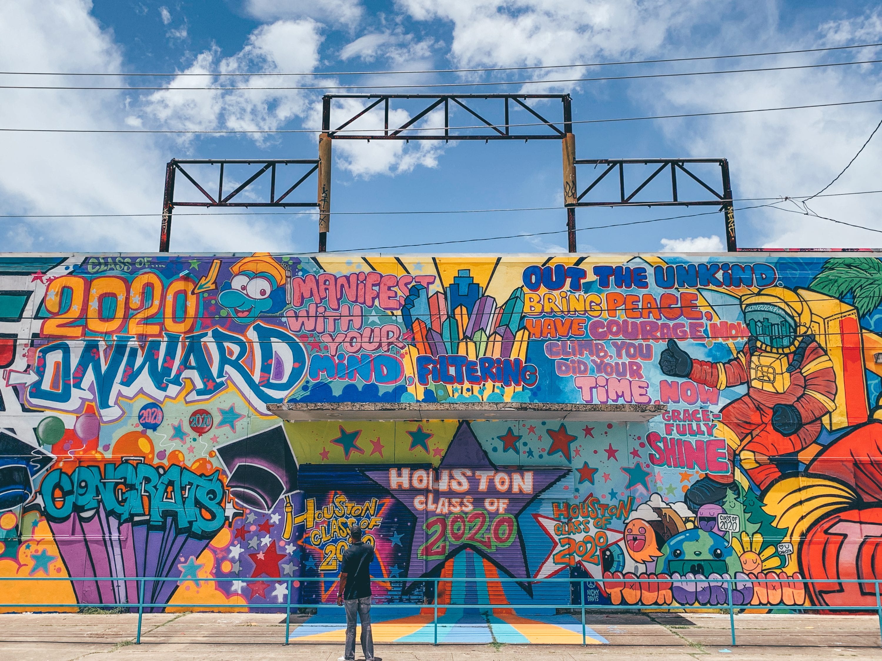 Houston artists create mural as tribute to 2020 high school seniors