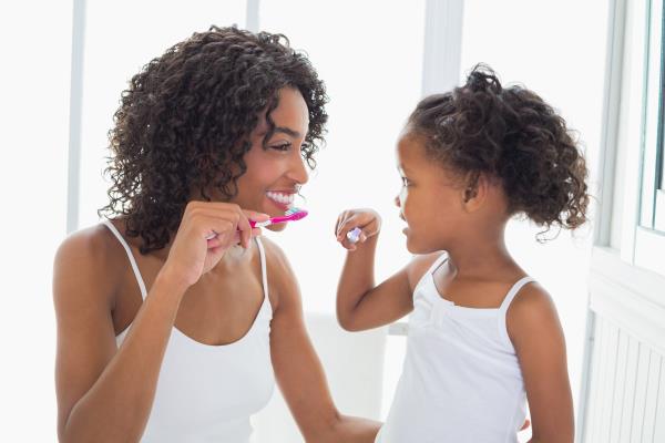 7 Ways to Improve Your Family’s Dental Health