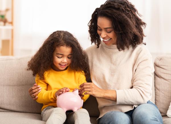 Tips to Prepare Your Child for Financial Success