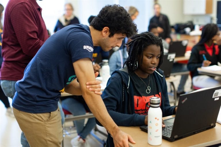 Cutting-edge curriculum: How to fight underrepresentation in computer science