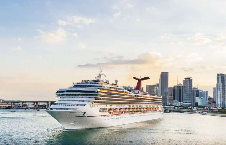 SMOOTH SAILING ABOARD CARNIVAL BREEZE FOR GALVESTON STUDENTS INTERESTED IN MARITIME CAREERS