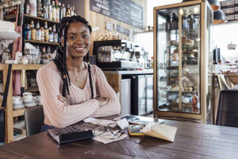 How Small Businesses Can Manage Cashflow to Thrive in 2023