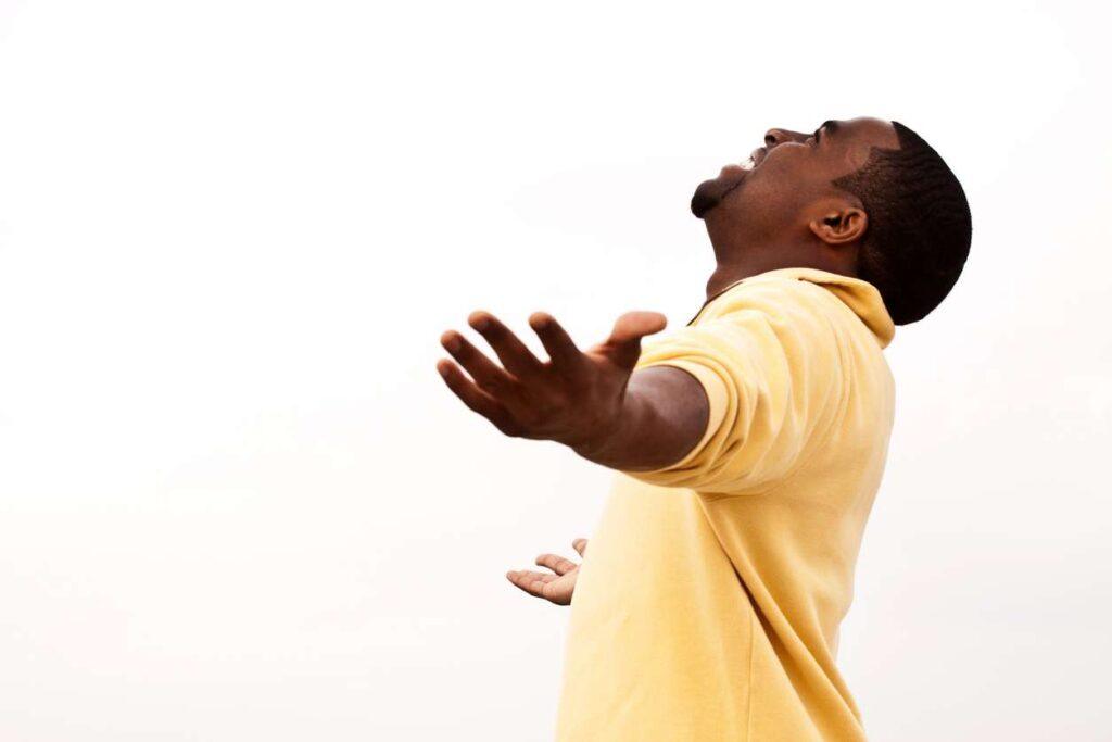 Gratitude and Growth: A Transformative Approach to the Holidays and the Year Ahead