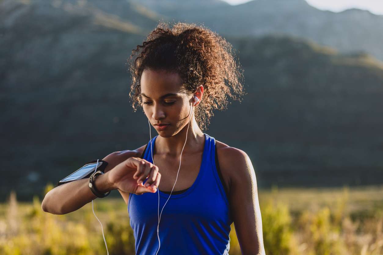 Looking to Up Your Fitness in the New Year? Experts Say Tech Can Help