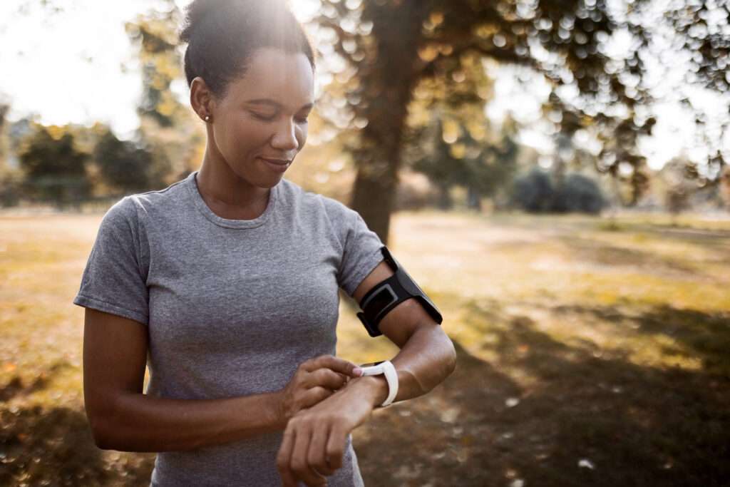 Looking to Up Your Fitness in the New Year? Experts Say Tech Can Help