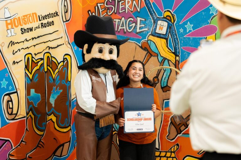 HOUSTON RODEO AWARDS RECORD $10.5 MILLION IN SCHOLARSHIPS TO LARGEST-EVER CLASS OF TEXAS STUDENTS