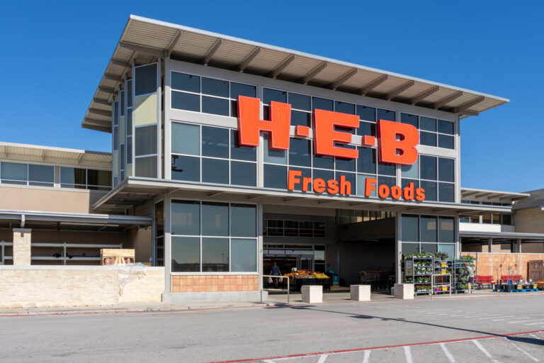 H-E-B donates $5 million to support Texas food banks and gives $1 million to Meals on Wheels programs across state